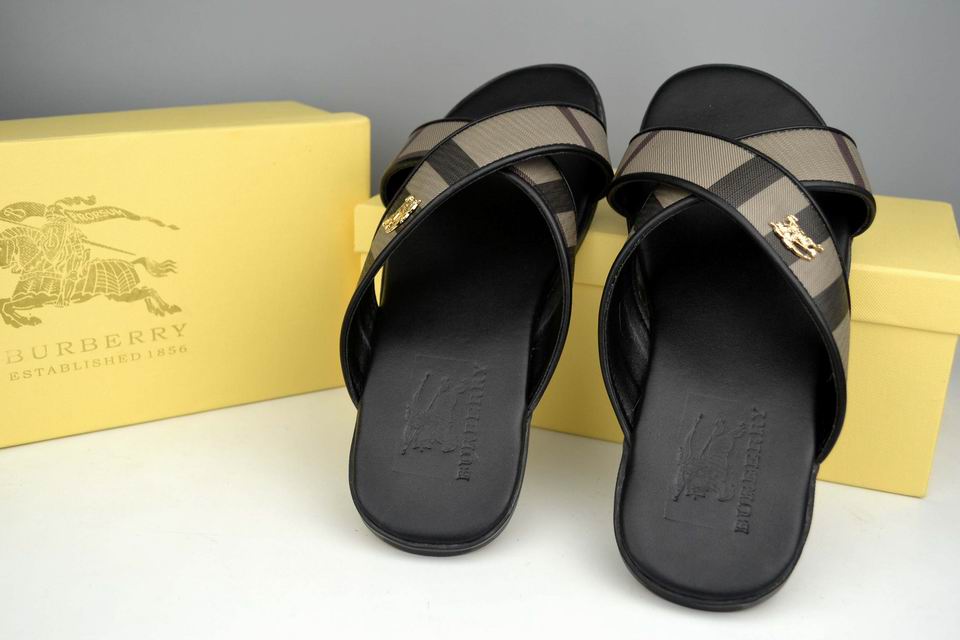 2017 Burbry slippers man 38-46-069